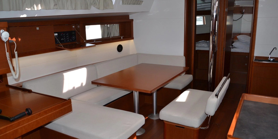 Oceanis 48