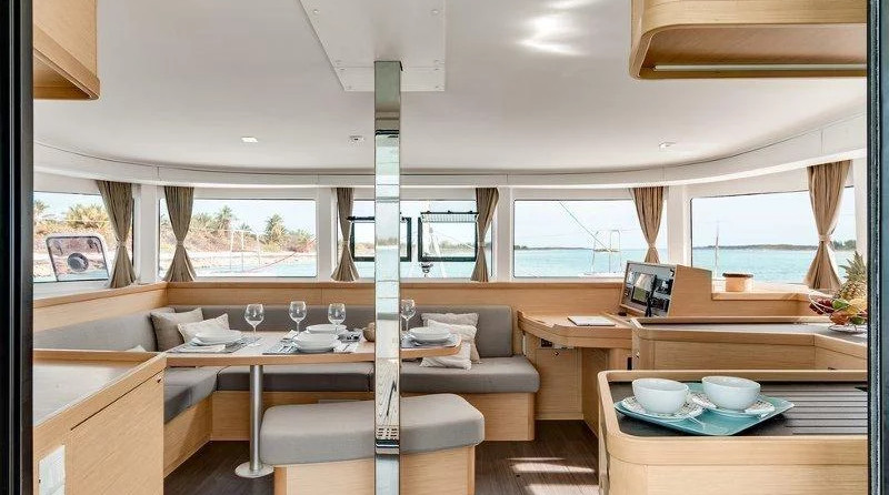 Lagoon 42