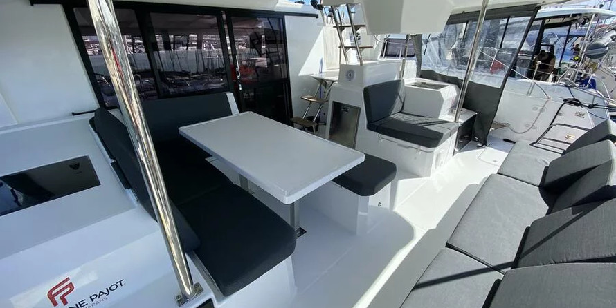Fountaine Pajot Astréa 42