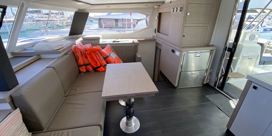 Fountaine Pajot Astréa 42