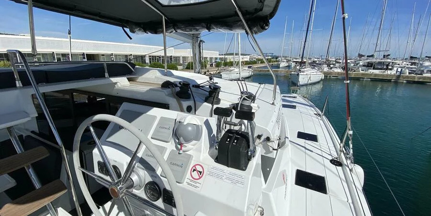 Fountaine Pajot Astréa 42
