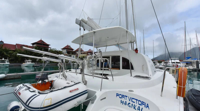 Lagoon 380