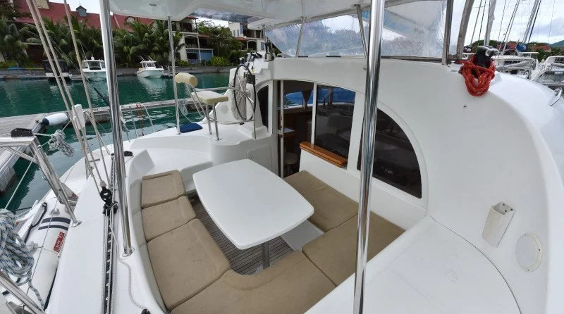 Lagoon 380