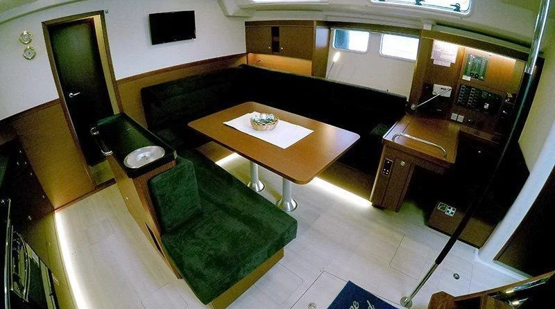 Hanse 505
