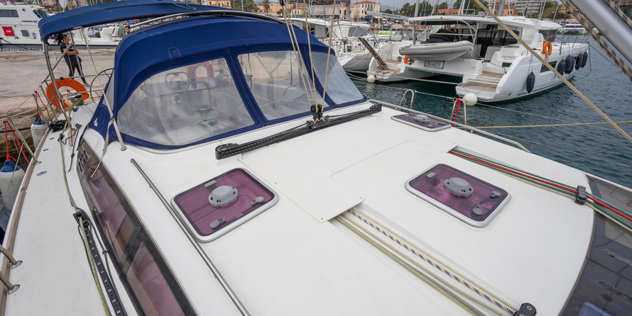 Jeanneau 53 (6 cab)