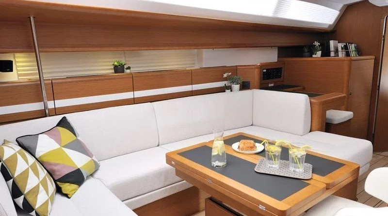 Jeanneau 53 (6 cab)