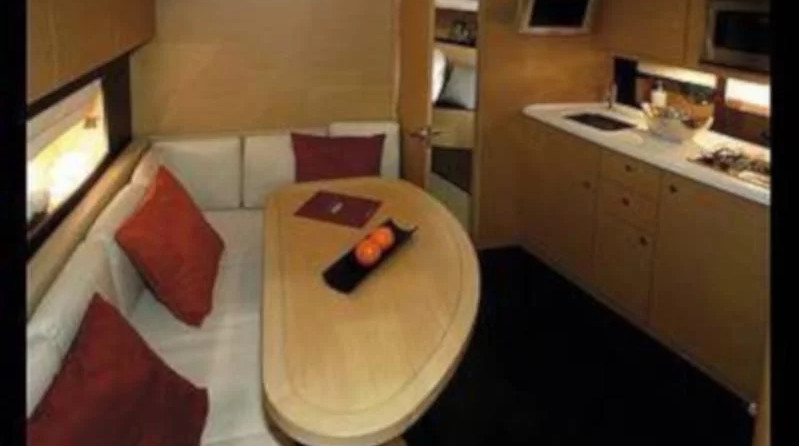 Beneteau Monte Carlo 37 Hard Top