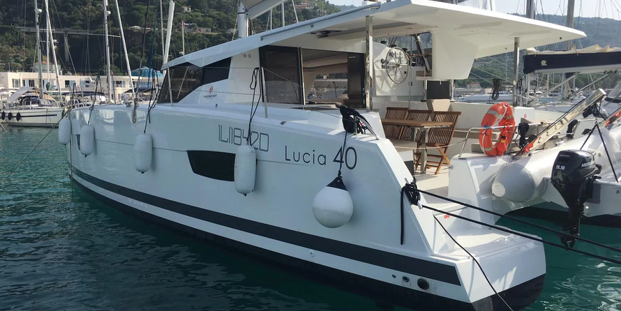 Lucia 40