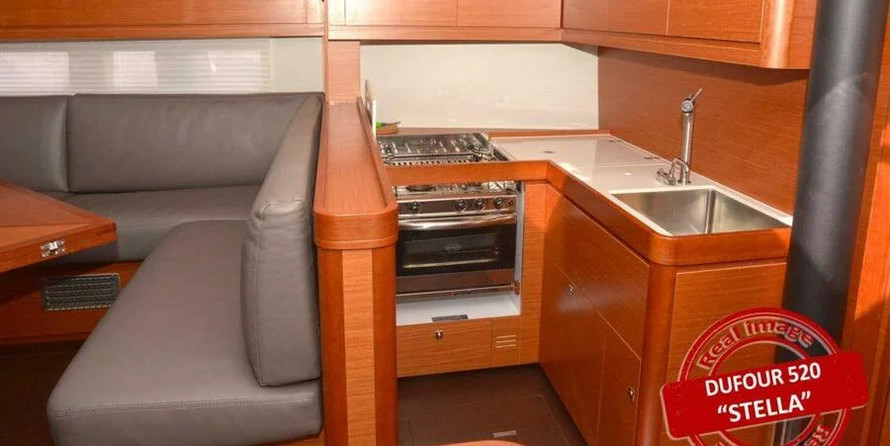 Dufour 520 GL