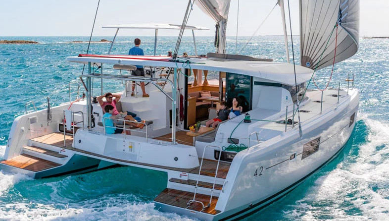 Lagoon 42