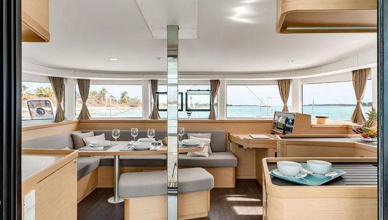 Lagoon 42