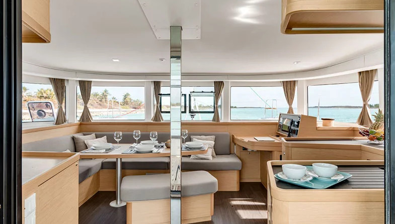 Lagoon 42