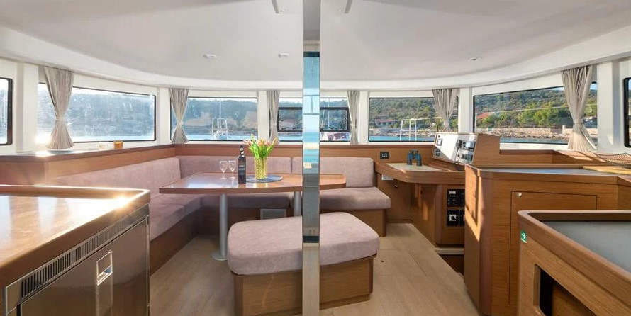 Lagoon 42