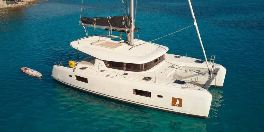 Lagoon 42