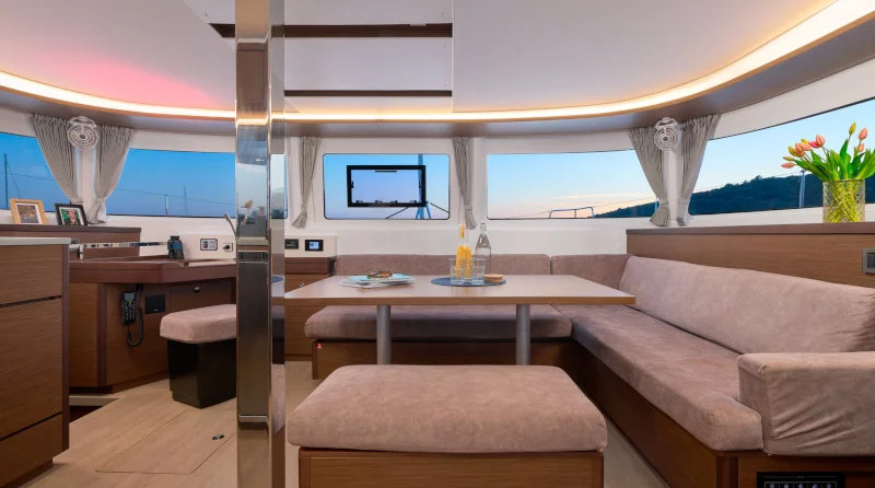 Lagoon 42