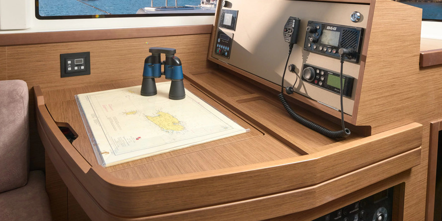 Lagoon 42