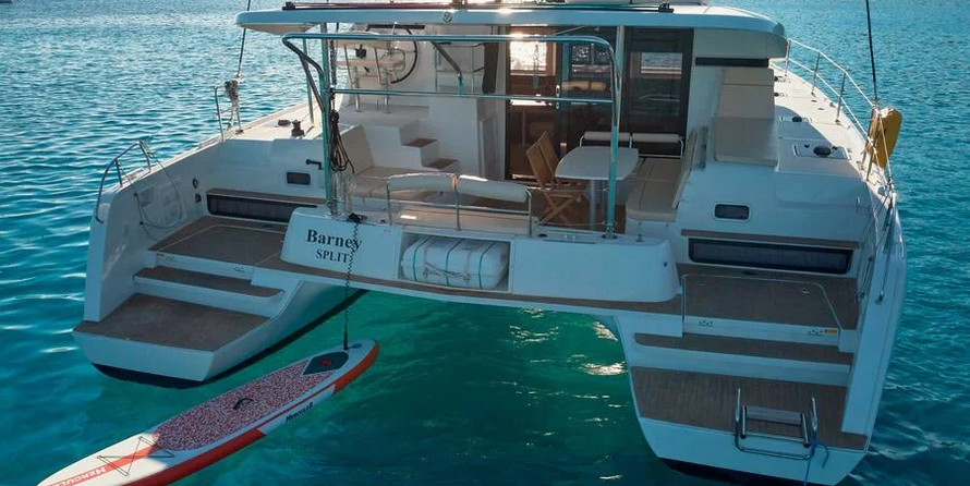 Lagoon 42