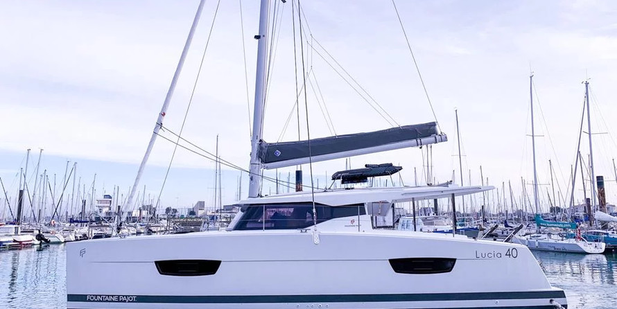 Fountaine Pajot Lucia 40