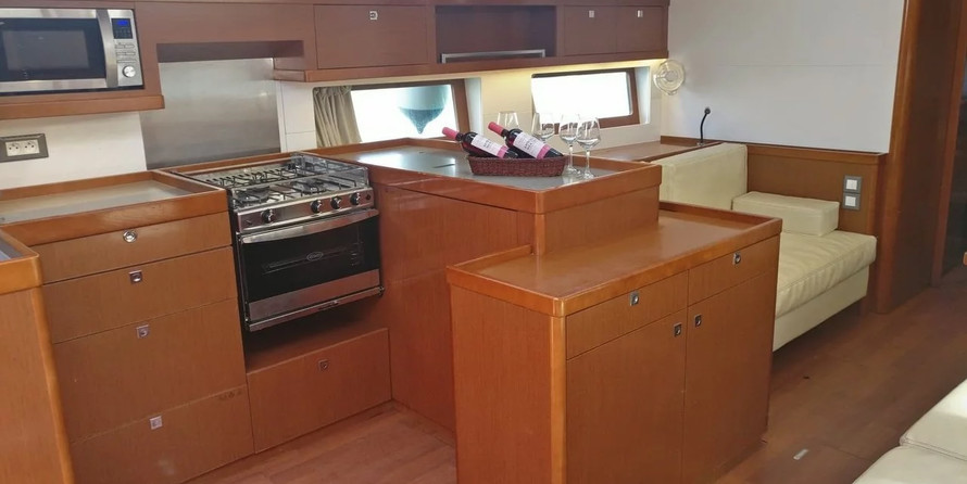 Beneteau Oceanis 55.1