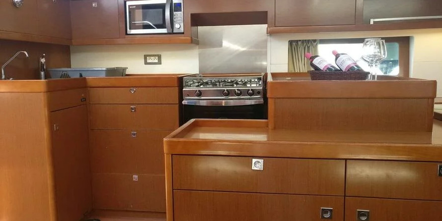 Beneteau Oceanis 55.1