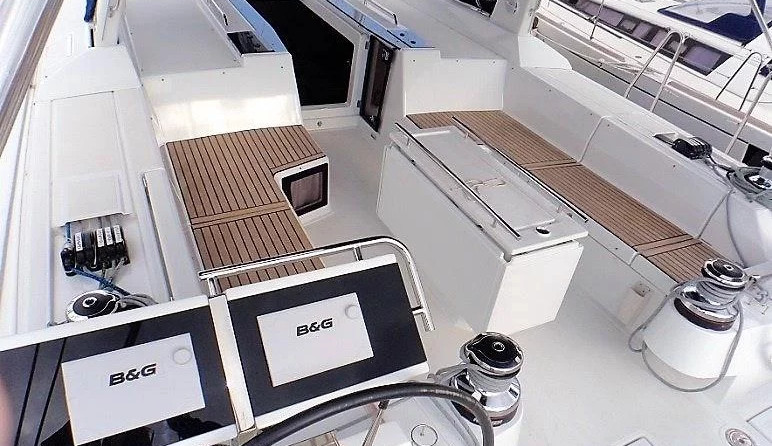 Beneteau Oceanis 55.1