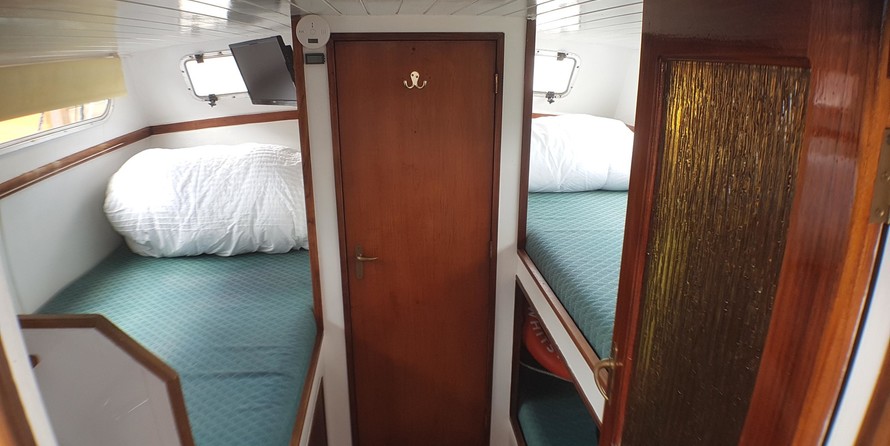 Dutch steel motor cruiser 48ft