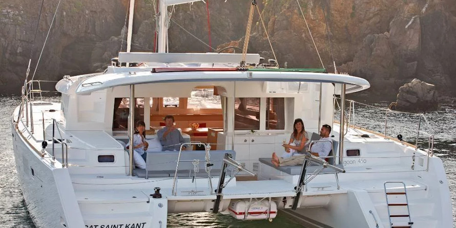 Lagoon 450 F