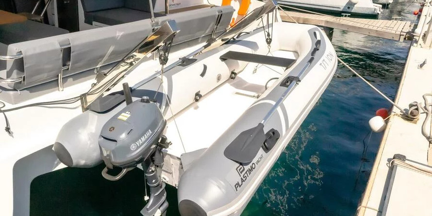 Fountaine Pajot Astréa 42