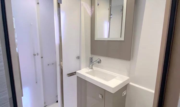 Fountaine Pajot Astréa 42