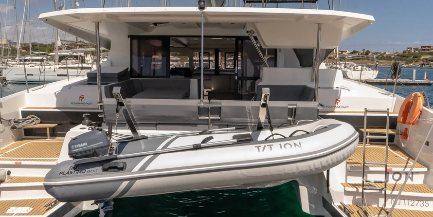 Fountaine Pajot Astréa 42