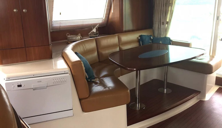 Fountaine Pajot Cumberland 44