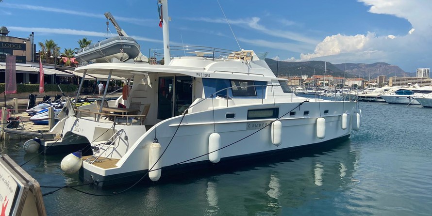 Fountaine Pajot Cumberland 44