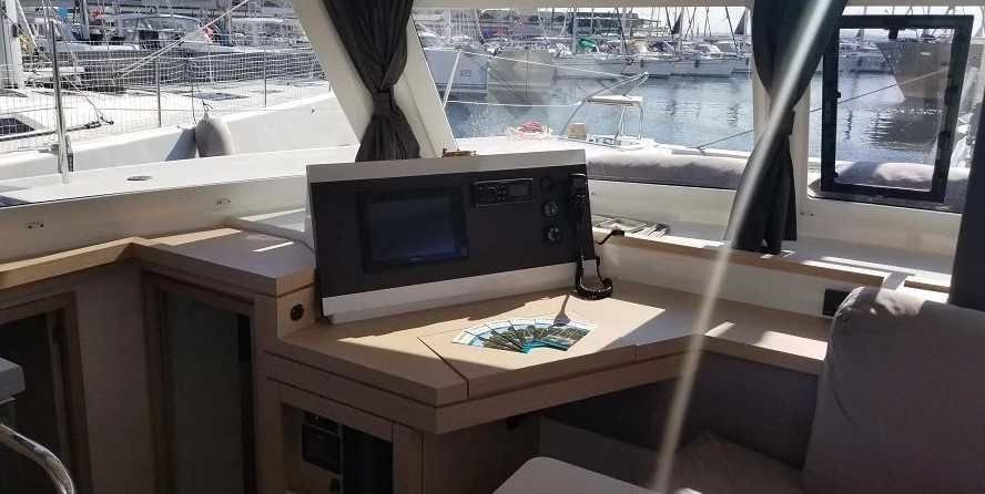 Fountaine Pajot Lucia 40