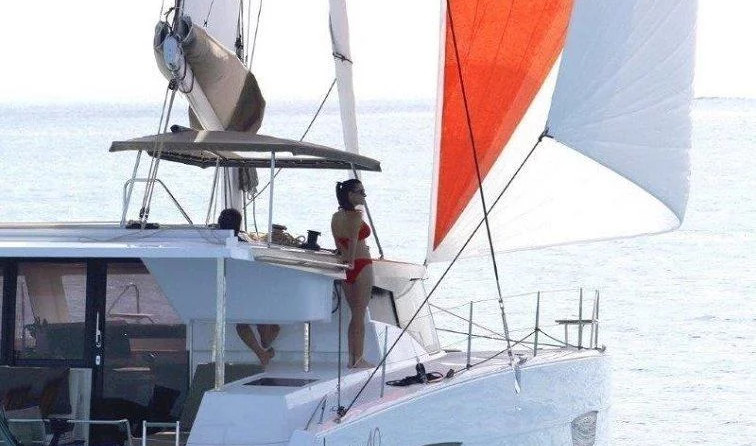 Fountaine Pajot Lucia 40