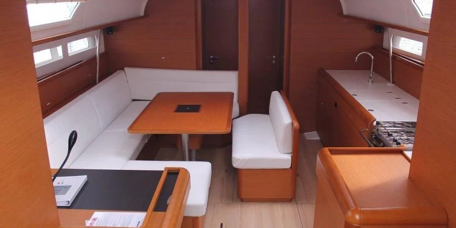 Sun Odyssey 519 - 5 + 1 cab.