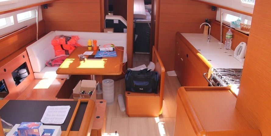 Sun Odyssey 519 - 5 + 1 cab.