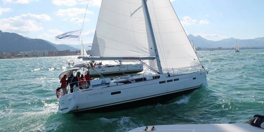 Sun Odyssey 519 - 5 + 1 cab.