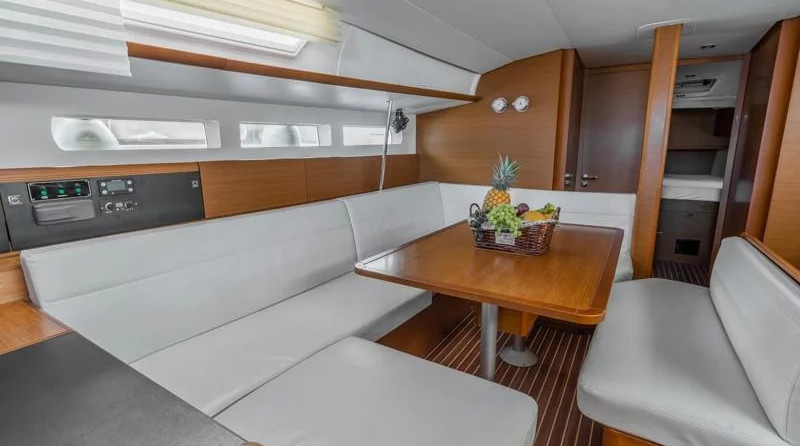 Jeanneau Sun Odyssey 519