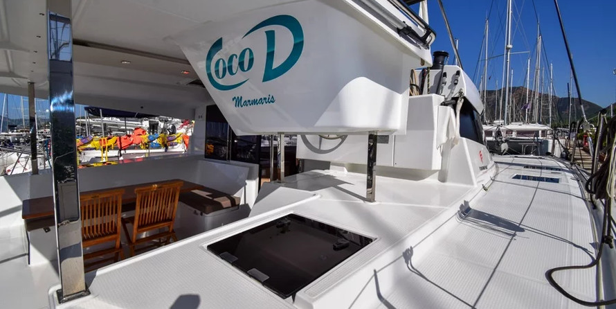 Fountaine Pajot Lucia 40