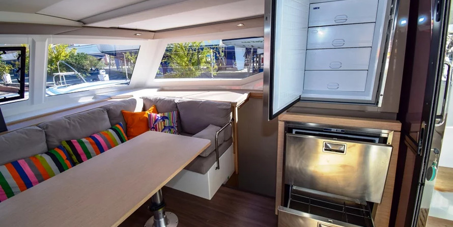 Fountaine Pajot Lucia 40
