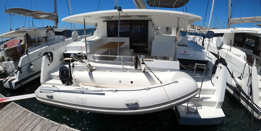 Fountaine Pajot Astréa 42