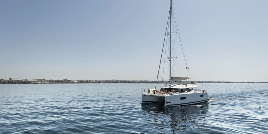 Fountaine Pajot Astréa 42