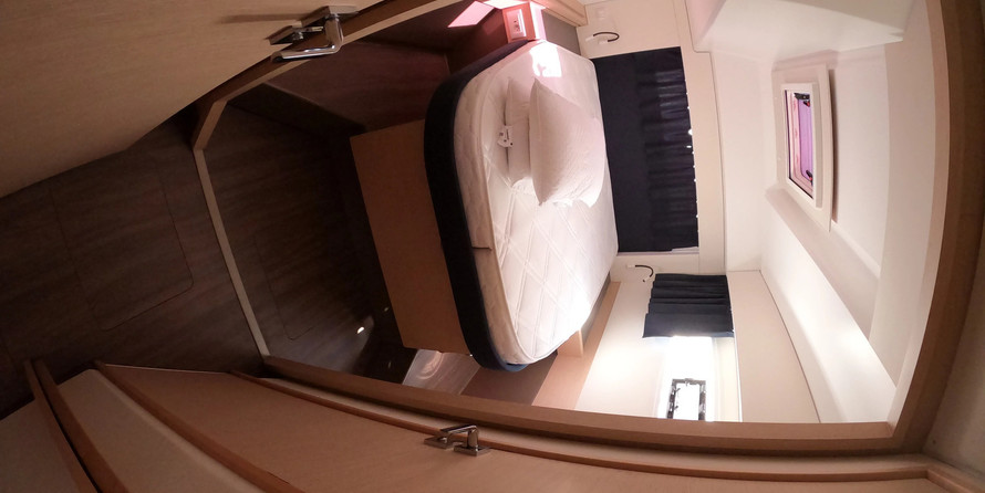 Fountaine Pajot Astréa 42