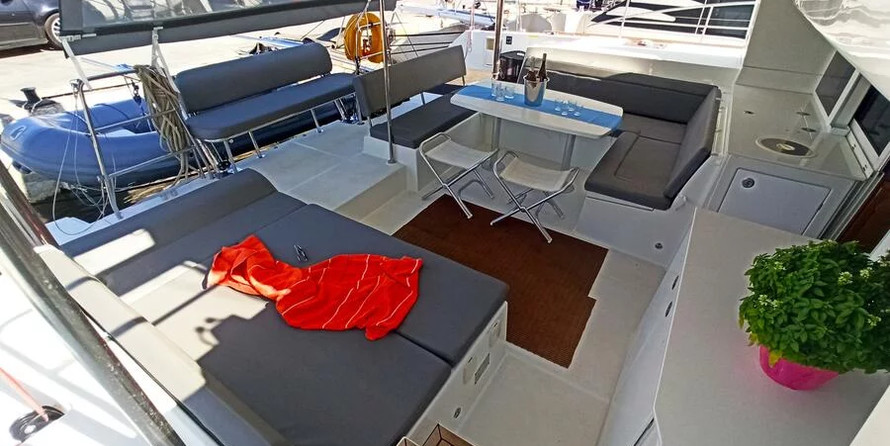 Lagoon 450