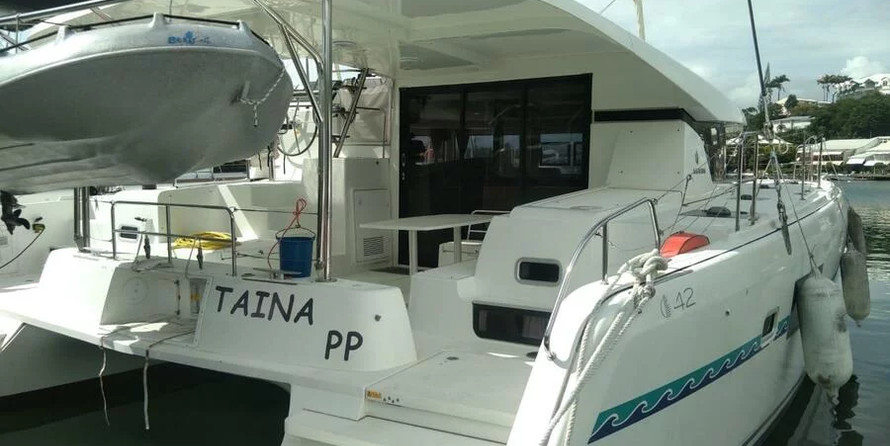 Lagoon 42