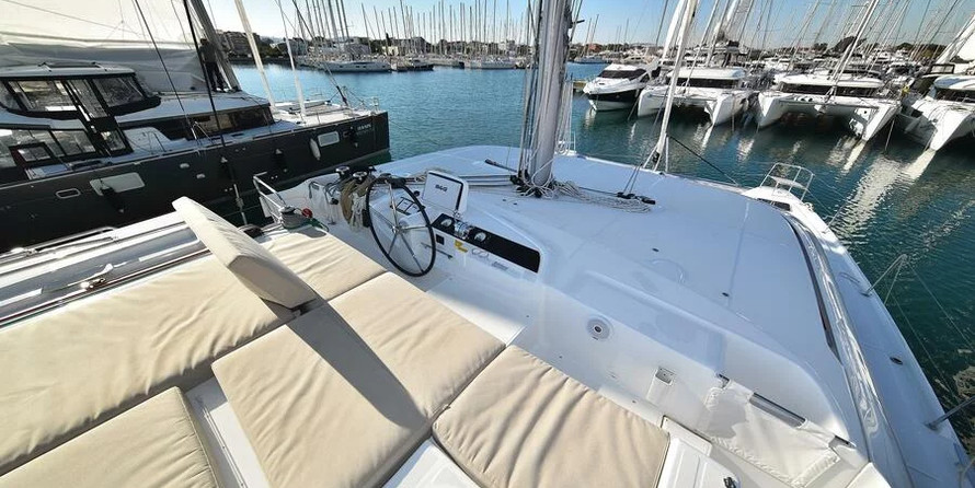 Lagoon 46