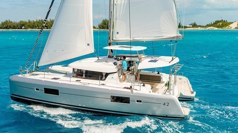 Lagoon 42