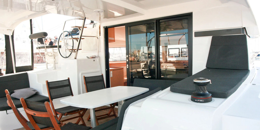 Lagoon 42