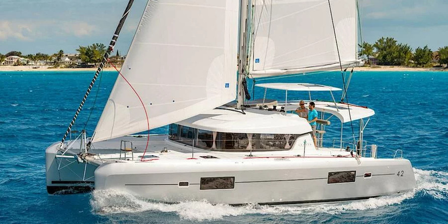 Lagoon 42