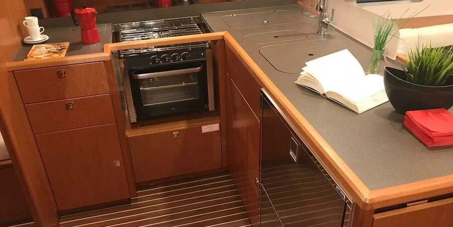 Bavaria C45